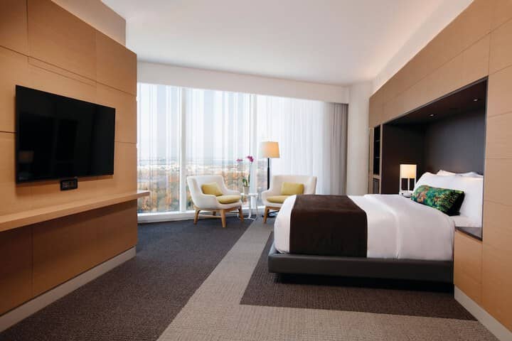 Room 7 of 40
